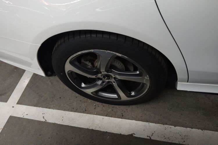 奔驰E级 2019款 E 300 L 运动豪华型车身外观6008