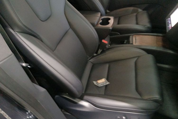 特斯拉 Model X 2019款 长续航版局部细节41