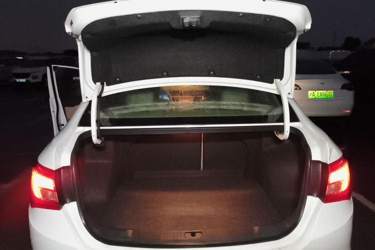 别克 英朗 2016款 15N 自动精英型局部细节23