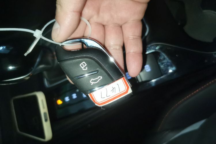 名爵 MG5 2023款 180DVVT CVT豪华版中控内饰11