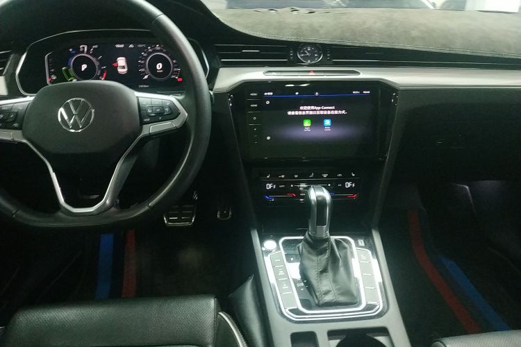 大众 迈腾GTE插电混动 2022款 GTE 豪华型中控内饰16