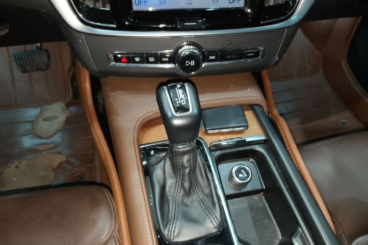 沃尔沃S90 2019款 T5 智逸版局部细节18