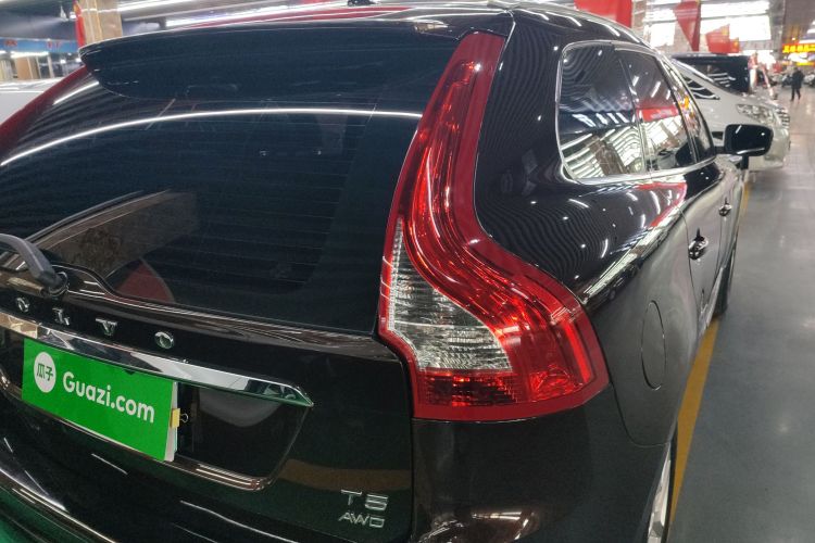 沃尔沃XC60 2017款 T5 AWD 智进版车身外观6004