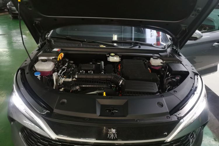 比亚迪 秦L 2024款 DM-i 80KM超越型局部细节24