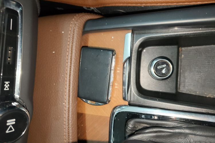 沃尔沃S90 2019款 T5 智逸版中控内饰7001