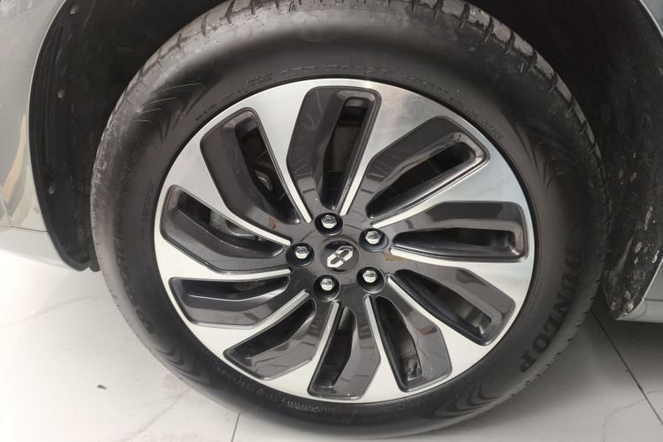 鸿蒙智行 问界M7 2022款 1.5T 后驱舒适版车身外观6007