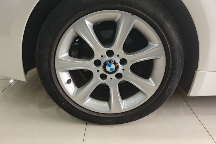 宝马4系 2014款 420i 时尚型车身外观6008