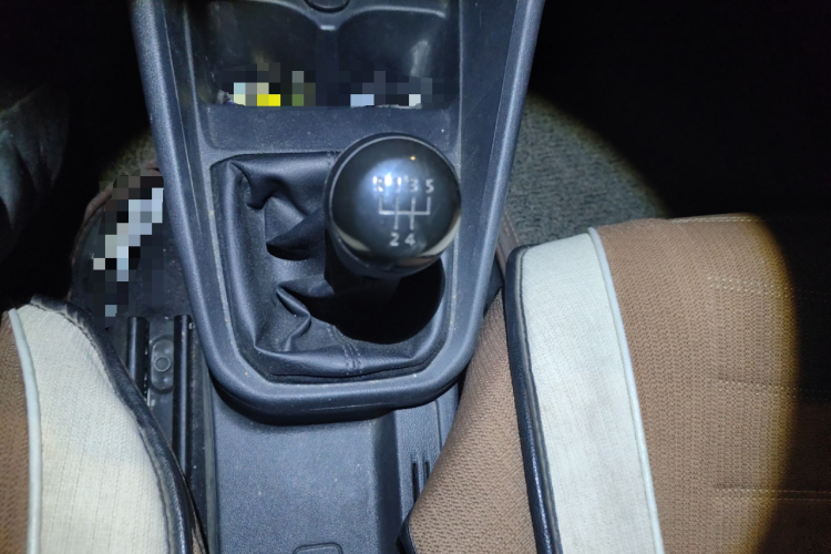 大众 桑塔纳 2016款 1.6L 手动风尚版中控内饰18