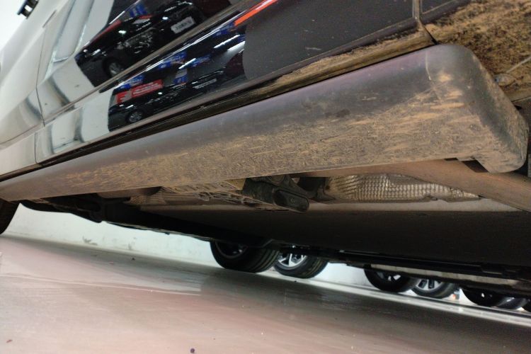 理想汽车 理想L9 2024款 Ultra局部细节9001