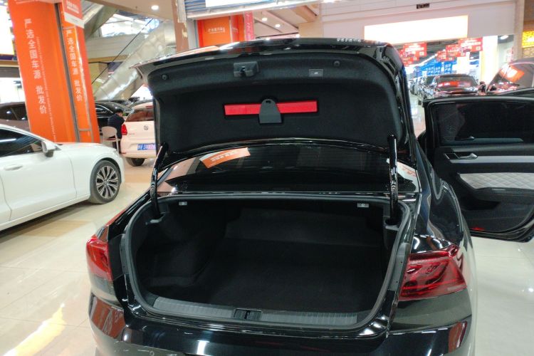 大众 迈腾 2023款 200万辆纪念版 330TSI DSG豪华型局部细节23