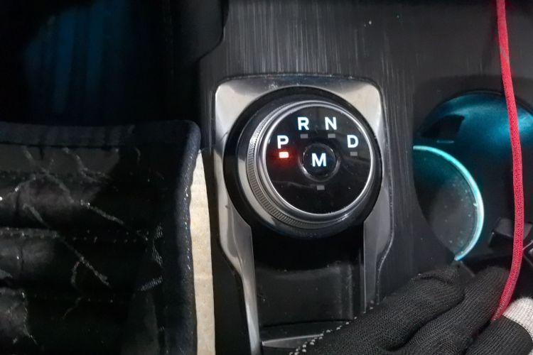 福特 福克斯 2019款 三厢 EcoBoost 180 自动锋耀型中控内饰18