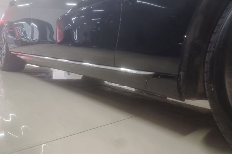 奔驰E级新能源 2022款 改款 E 350 e L 插电式混合动力轿车局部细节9001