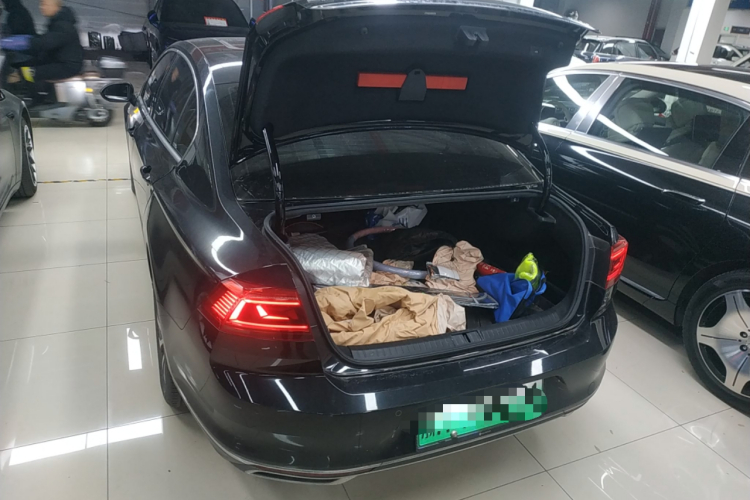 大众 迈腾GTE插电混动 2022款 GTE 豪华型机舱底盘23