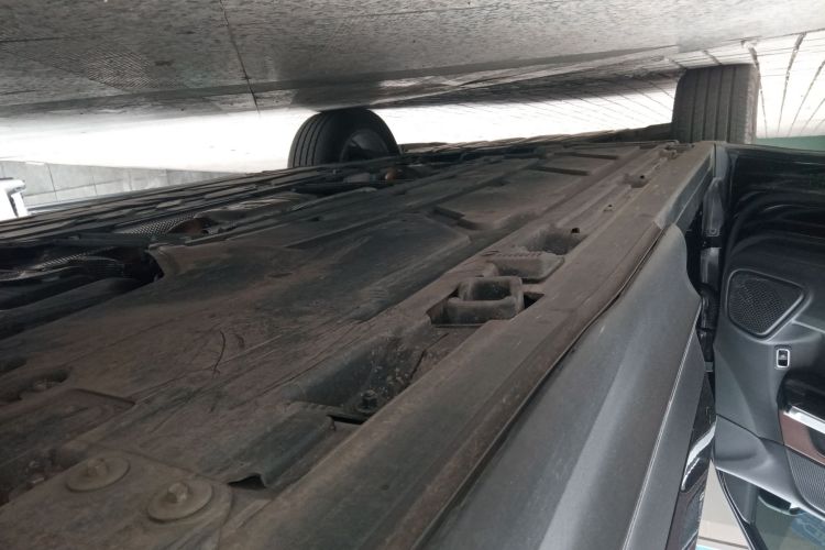 奔驰GLB 2023款 GLB 220 动感型局部细节9002