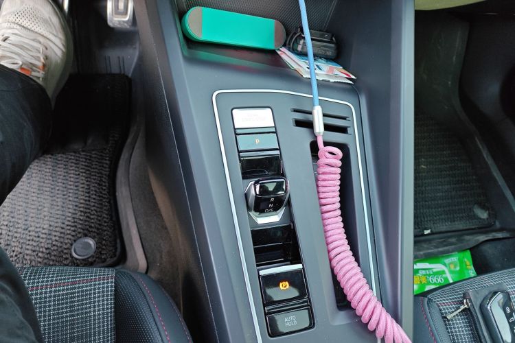 大众 高尔夫GTI 2021款 改款 380TSI DSG GTI中控内饰18