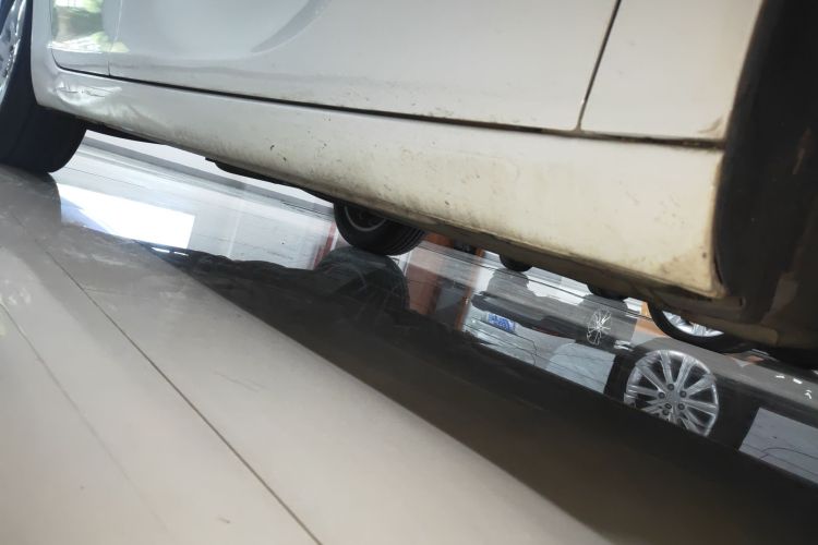 别克 君威 2015款 1.6T 领先技术型局部细节9001