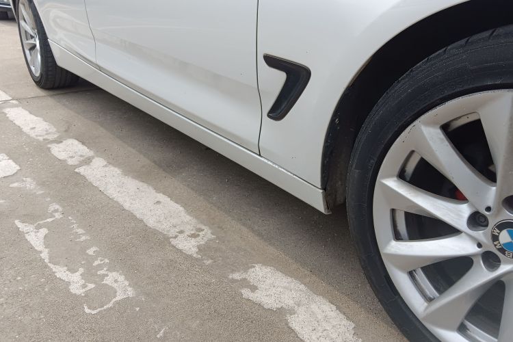 宝马3系GT 2018款 320i 时尚型局部细节9001