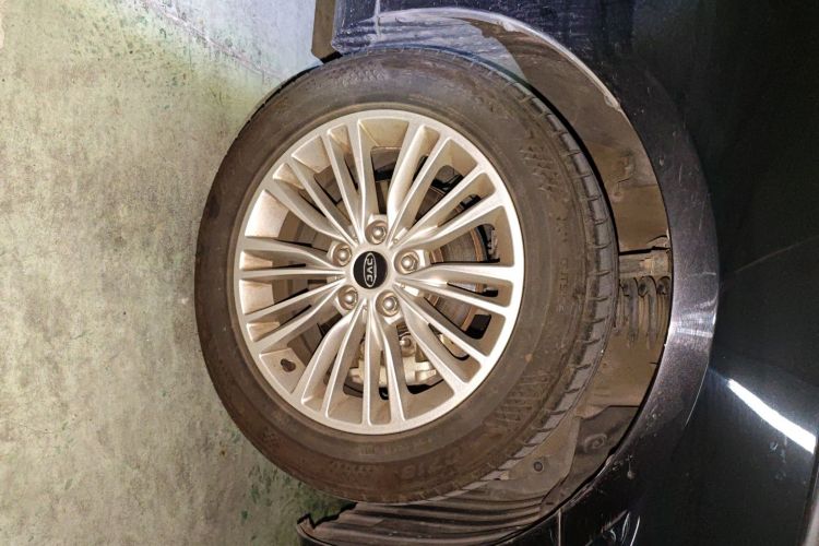 江汽集团 瑞风A60 2017款 1.5TGDI 自动豪华商务型车身外观10