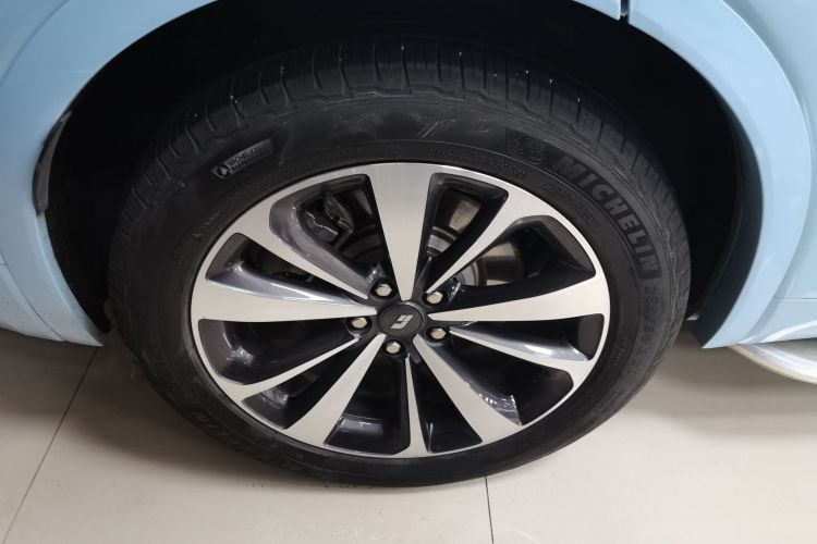 理想汽车 理想ONE 2020款 增程6座版车身外观6003