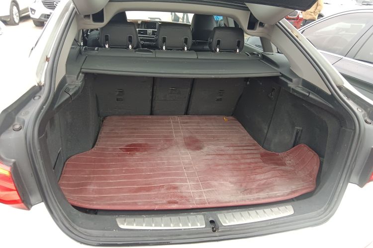 宝马3系GT 2018款 320i 时尚型局部细节23