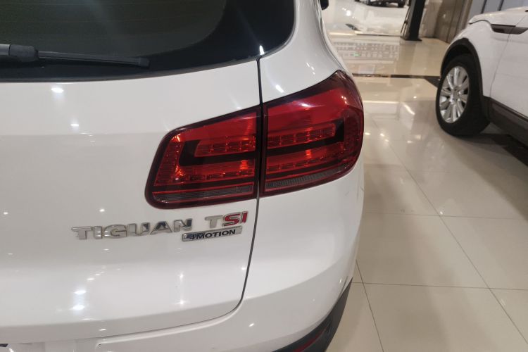 大众 途观 2015款 1.8TSI 自动四驱舒适版车身外观9