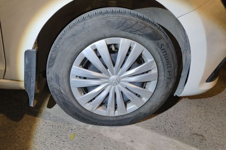 大众 桑塔纳 2016款 1.6L 手动风尚版车身外观10