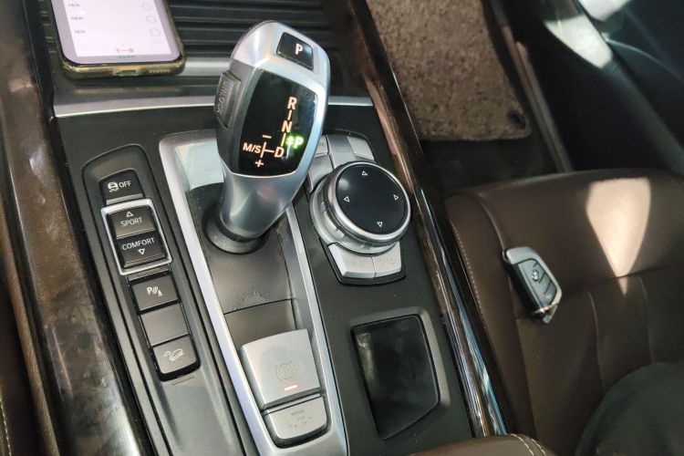 宝马X5(进口) 2014款 xDrive35i 典雅型中控内饰18