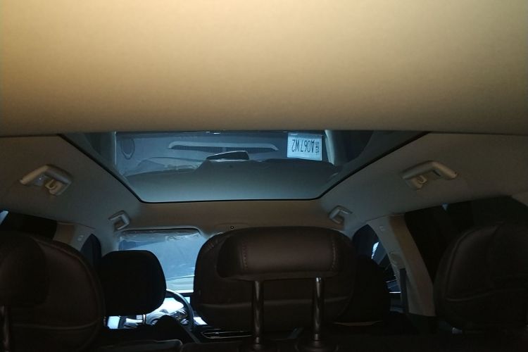 岚图汽车 岚图FREE 2021款 四驱标准增程专属豪华套装中控内饰22