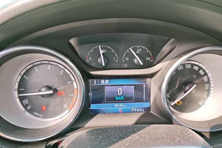 别克 威朗 2015款 三厢 20T 双离合领先型中控内饰14