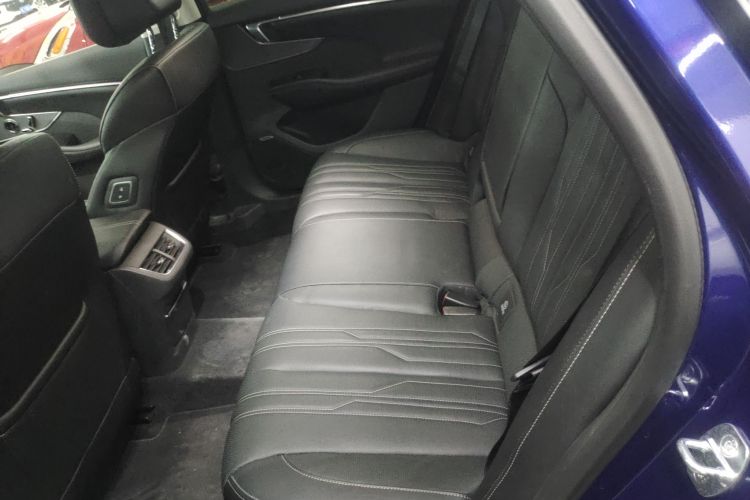 别克 君越 2023款 艾维亚版中控内饰21