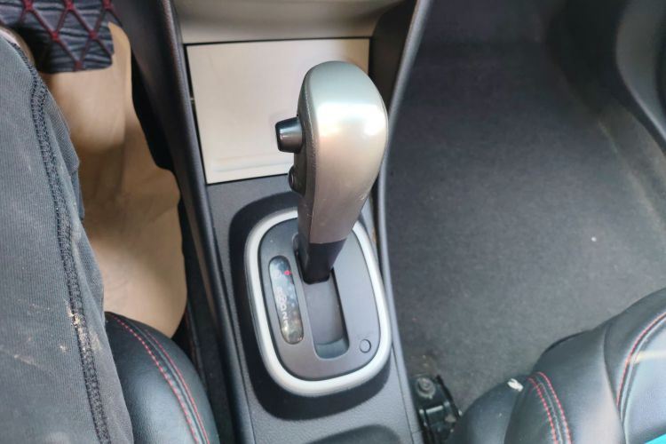 日产 轩逸 2012款 经典 1.6XE 自动舒适版局部细节18