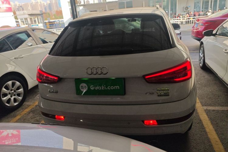 奥迪Q3 2016款 40 TFSI quattro 全时四驱运动型车身外观6