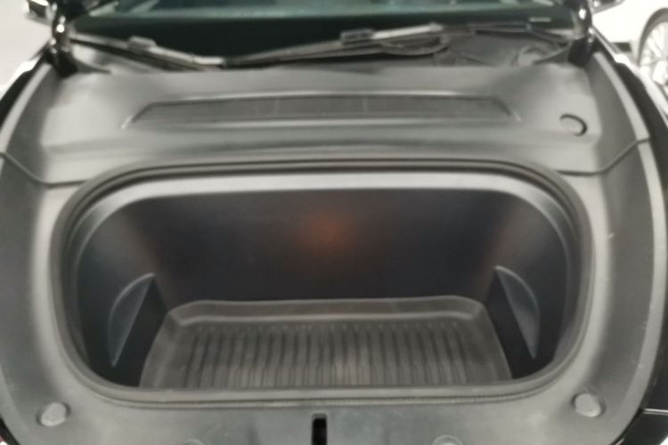 特斯拉 Model Y 2023款 后轮驱动版机舱底盘24