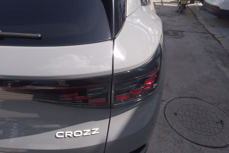 大众 ID.4 CROZZ 2021款 曜夜首发两驱版车身外观6006