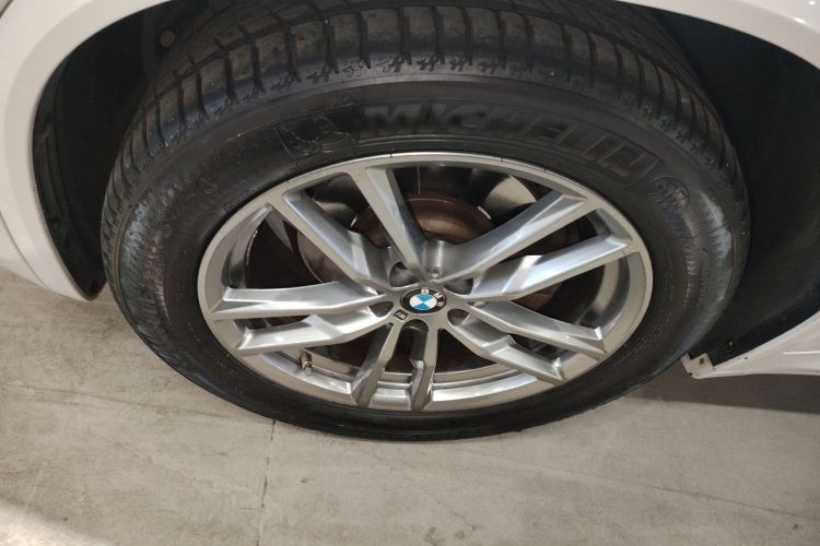 宝马X3 2020款  xDrive28i M运动套装车身外观6001