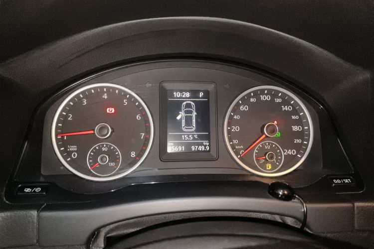 大众 途观 2015款 1.8TSI 自动四驱舒适版中控内饰14