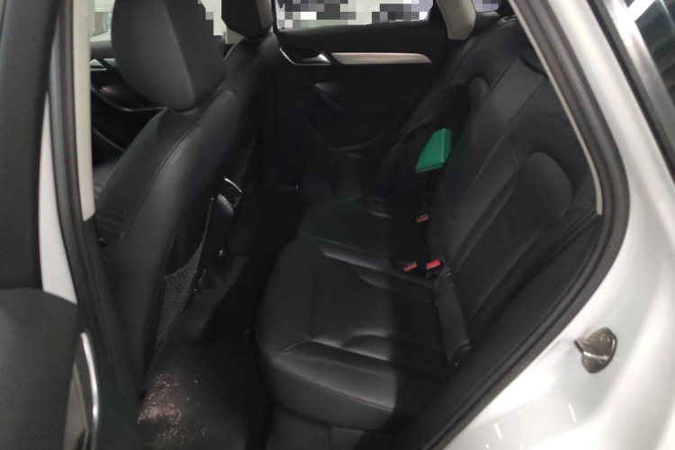 奥迪Q3 2013款 35 TFSI 舒适型中控内饰7004