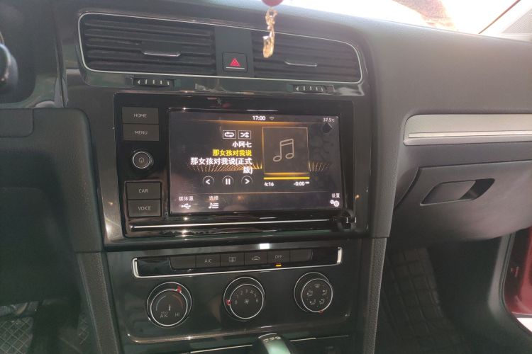 大众 高尔夫 2019款 280TSI DSG舒适型 国V中控内饰16