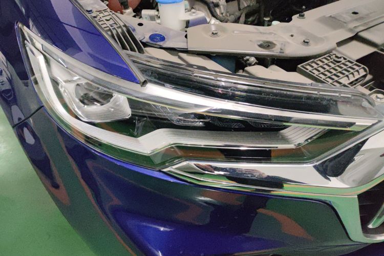 红旗HS5 2019款 2.0T 智联旗享版车身外观8