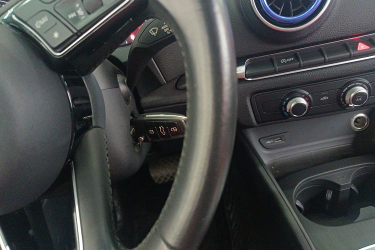 奥迪A3 2020款 Limousine 35 TFSI 进取型 国VI中控内饰11