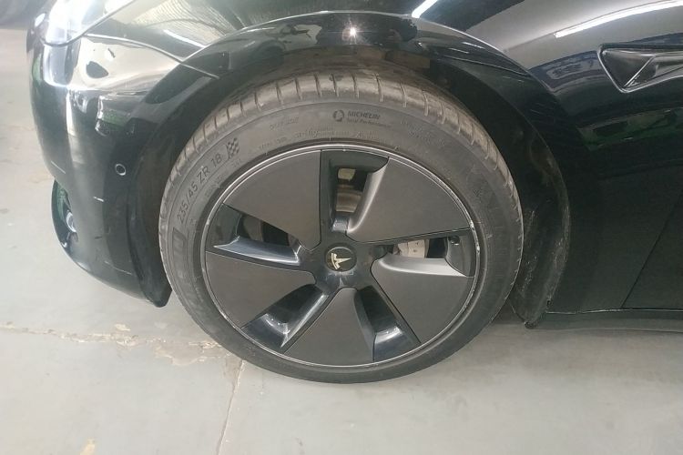 特斯拉 Model 3 2022款 后轮驱动版车身外观6005