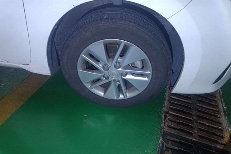 丰田 卡罗拉 2017款 1.2T CVT GL-i车身外观10