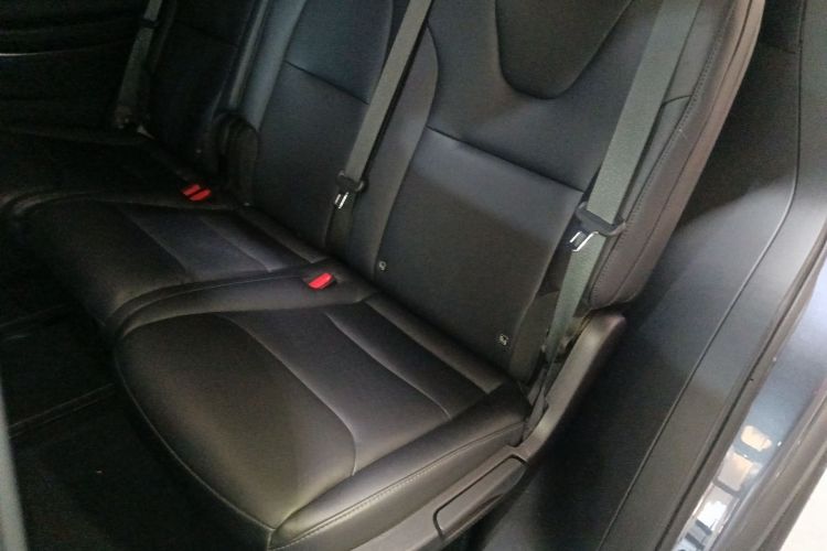 特斯拉 Model X 2019款 长续航版中控内饰7004