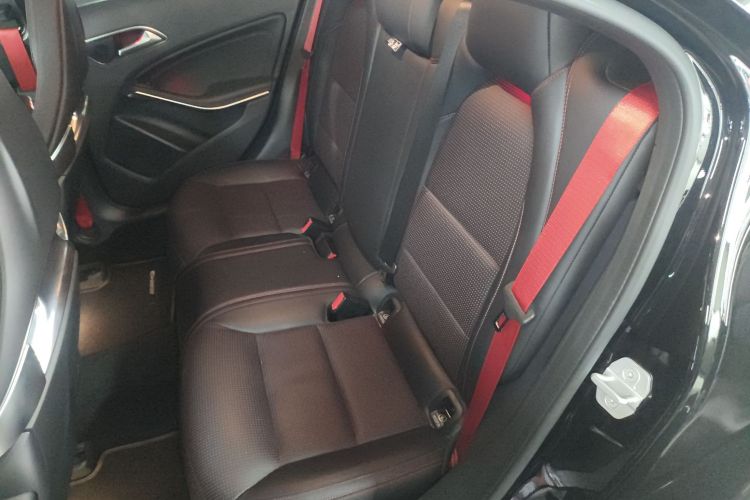 奔驰A级AMG(进口) 2017款 AMG A 45 4MATIC中控内饰7004