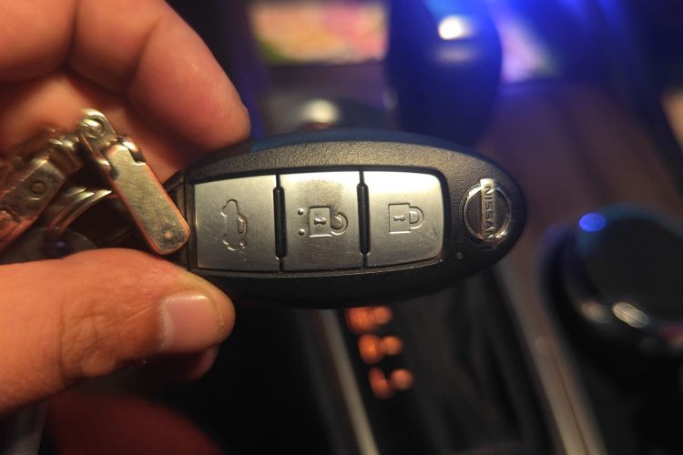 日产 天籁 2021款 2.0L XL 舒适版中控内饰11