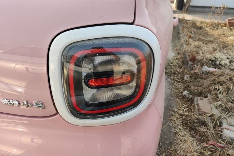 奔腾小马 2026款 222km 萌趣马车身外观9