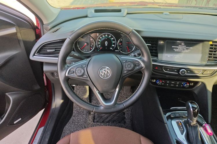 别克 君威 2017款 28T 尊享型中控内饰13