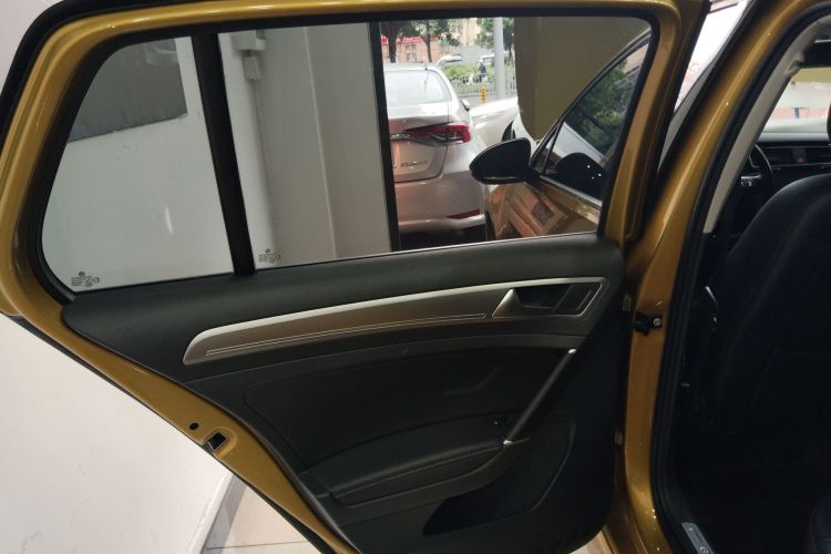 大众 高尔夫 2018款 230TSI 自动舒适型中控内饰7008