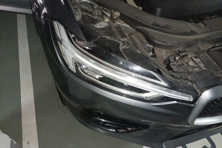 沃尔沃XC60新能源 2019款 T8 E驱混动 智雅运动版 国VI车身外观6006