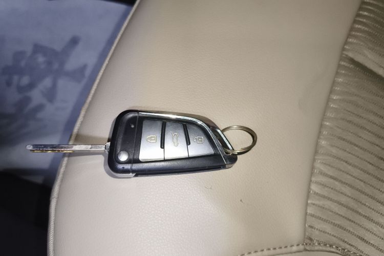 别克 英朗 2016款 15N 自动精英型中控内饰7001